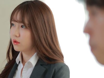 Chung phòng với sếp nữ xinh đẹp lồn múp