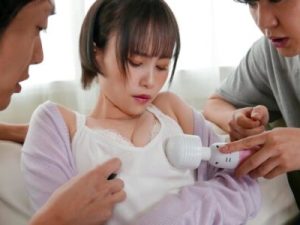 Hai đứa em trai tuổi dậy thì và cô chị kế xinh đẹp