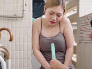 Con dâu bị bố chồng quấy rối rồi địt banh lồn